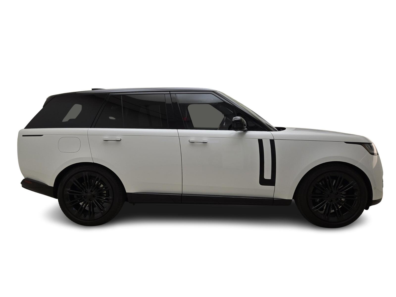 2023 Land Rover Range Rover SE photo 2