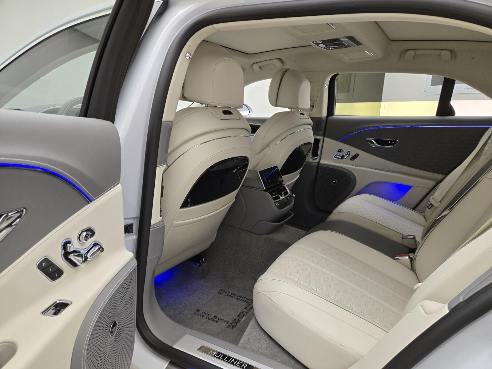 2025 Bentley Flying Spur Mulliner photo 17