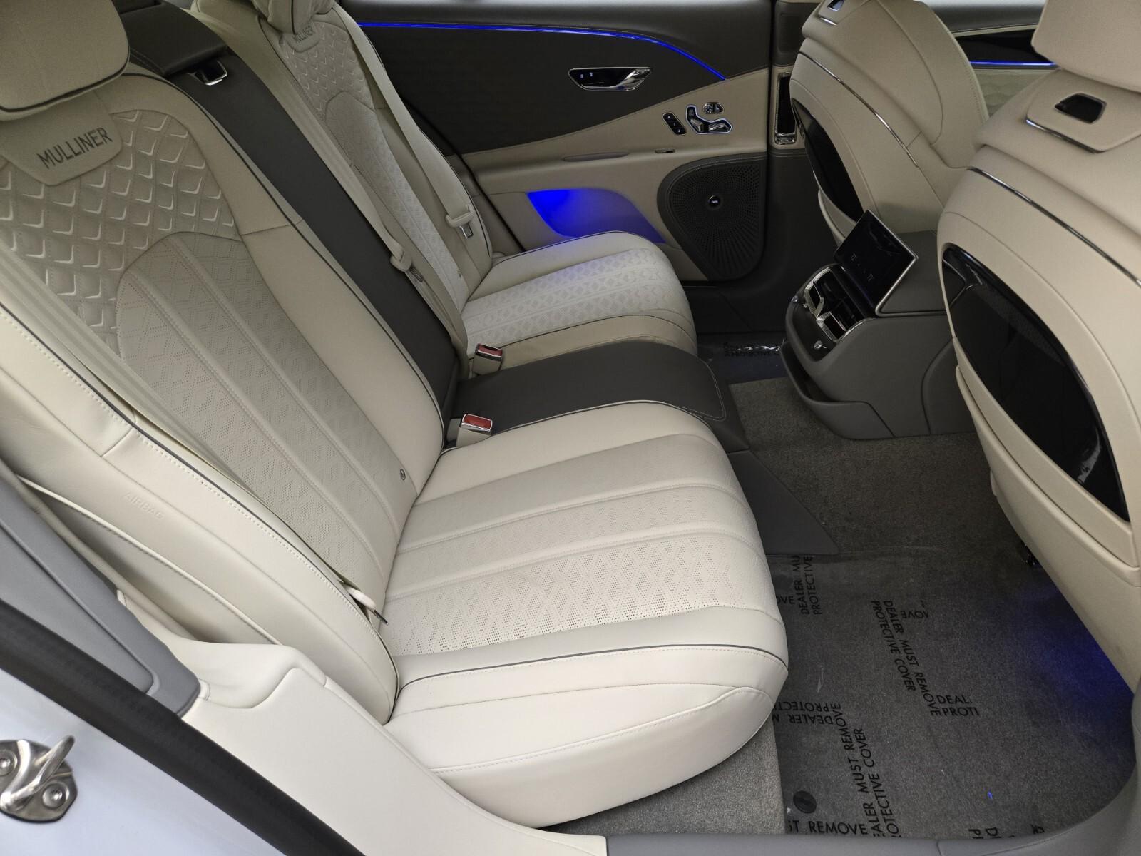 2025 Bentley Flying Spur Mulliner photo 24