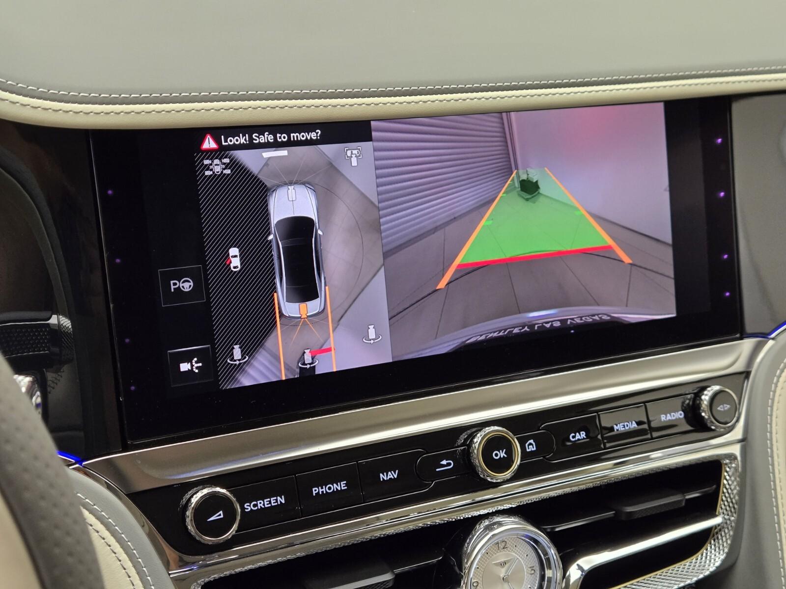 2025 Bentley Flying Spur Mulliner photo 38