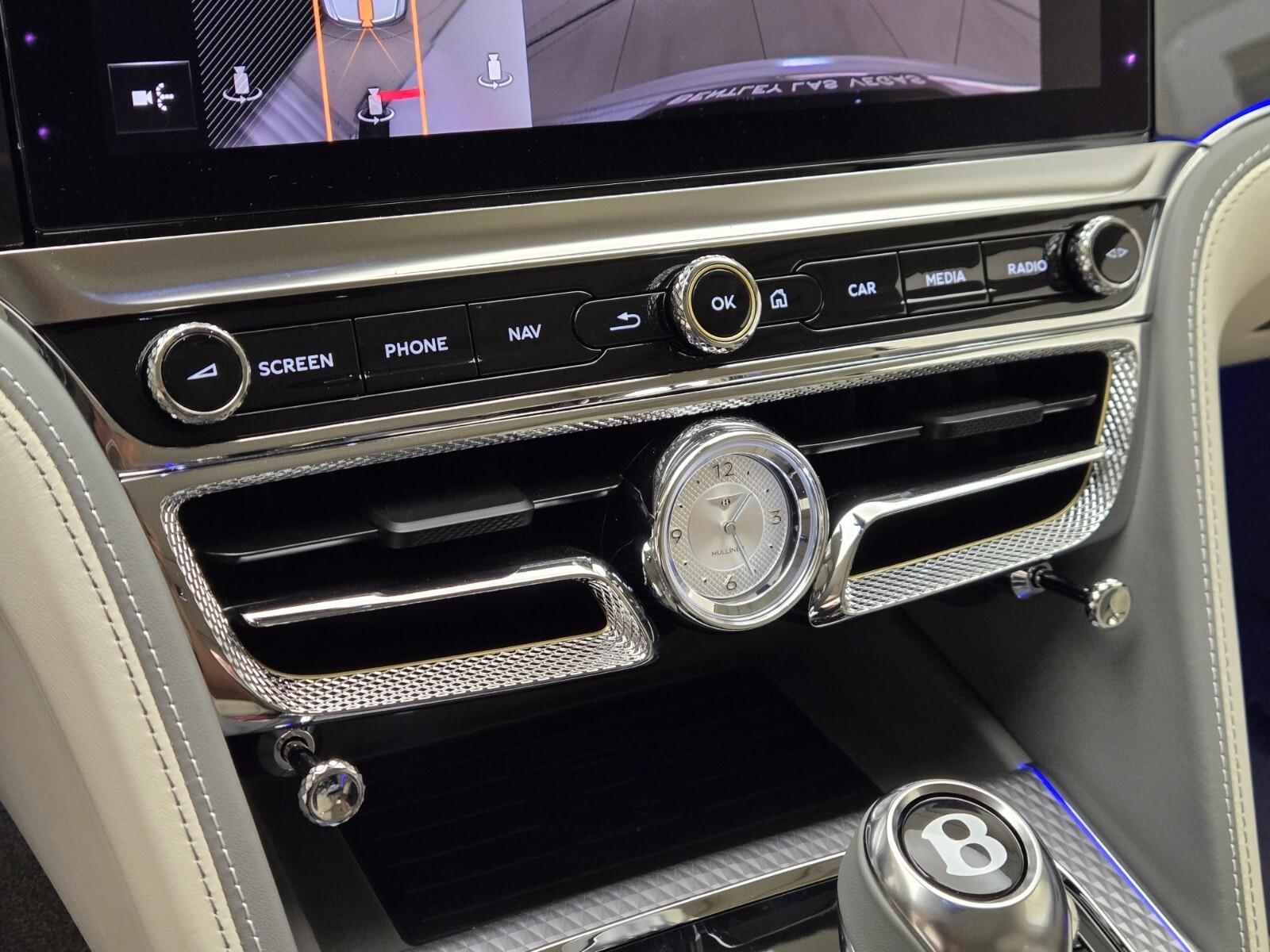 2025 Bentley Flying Spur Mulliner photo 39