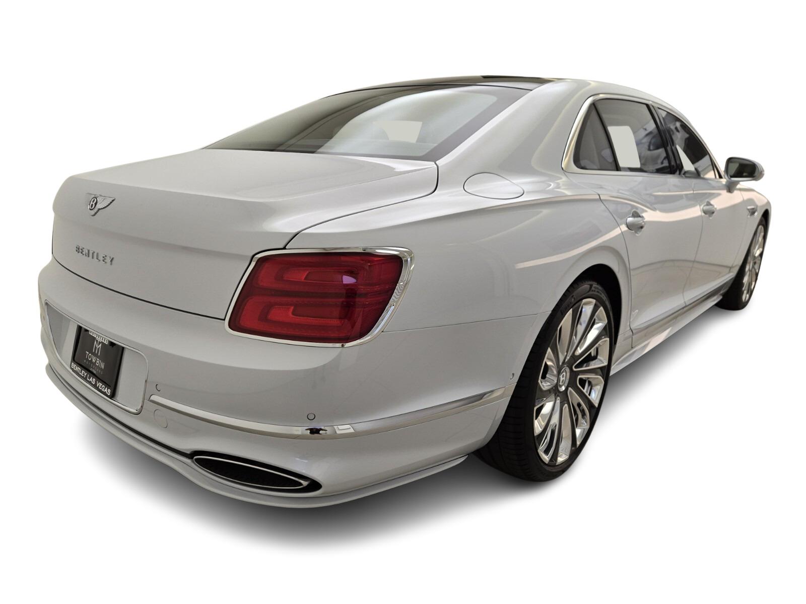 2025 Bentley Flying Spur Mulliner photo 7