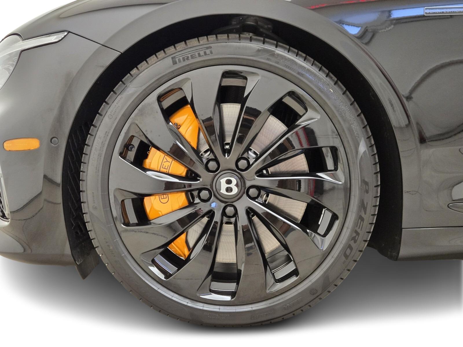 2025 Bentley Continental GT Black Edition photo 13
