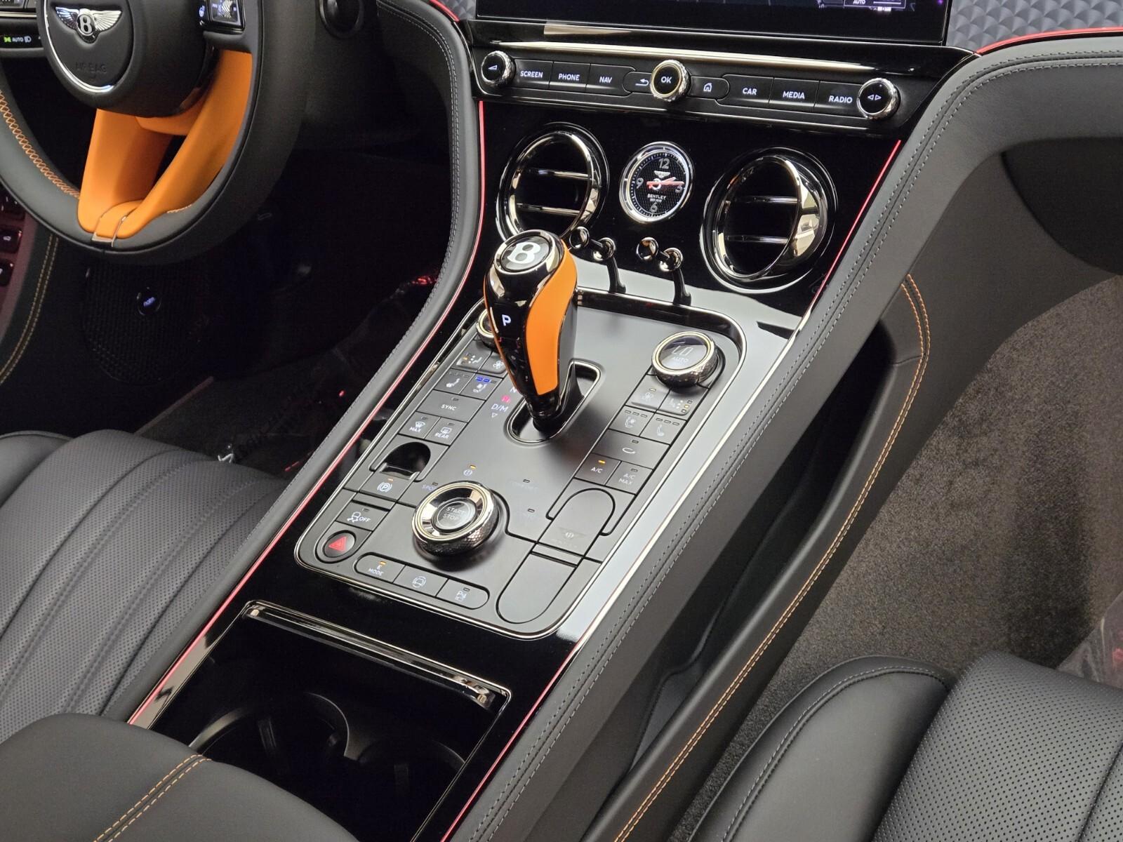 2025 Bentley Continental GT Black Edition photo 25