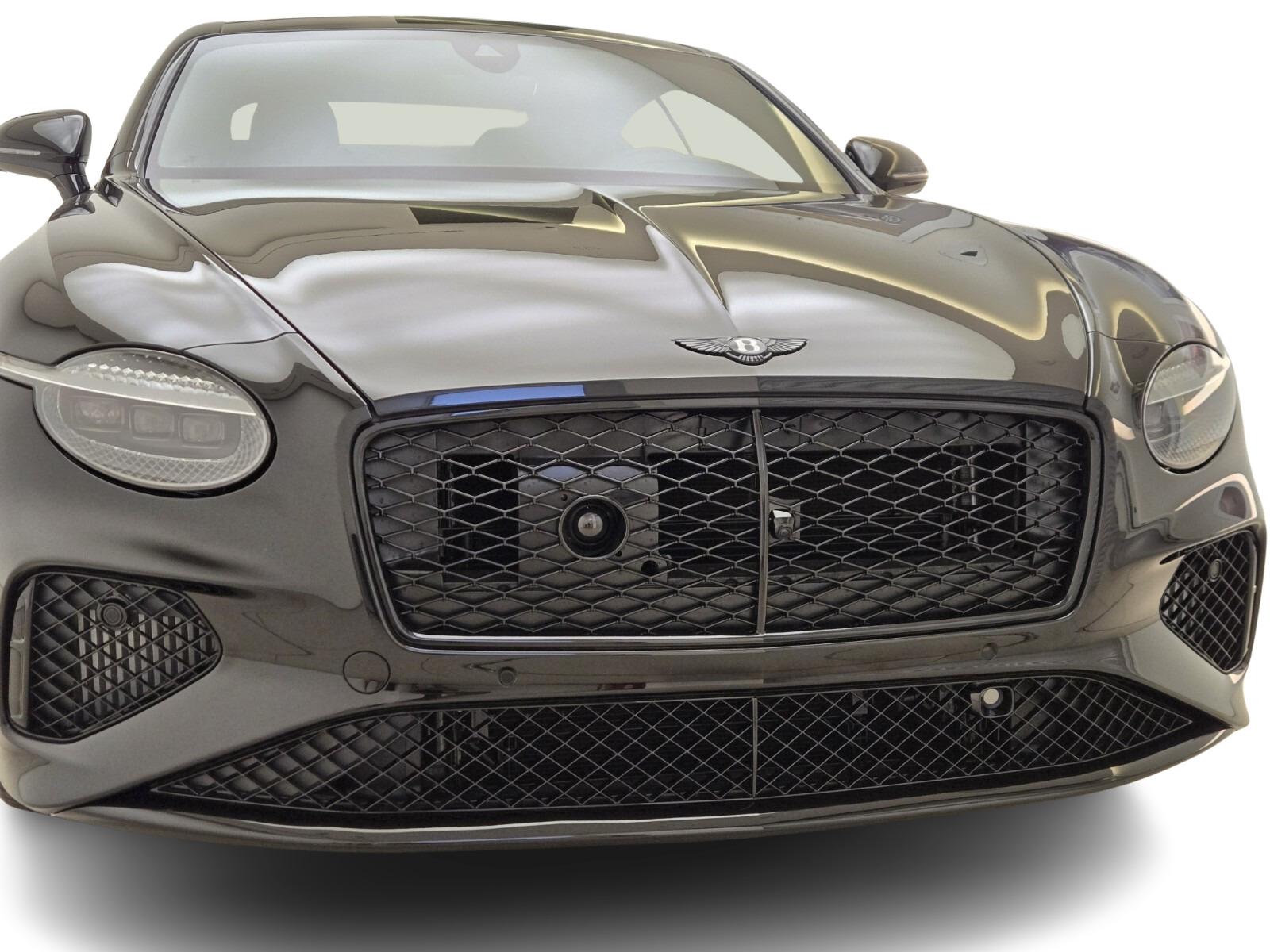 2025 Bentley Continental GT Black Edition photo 4