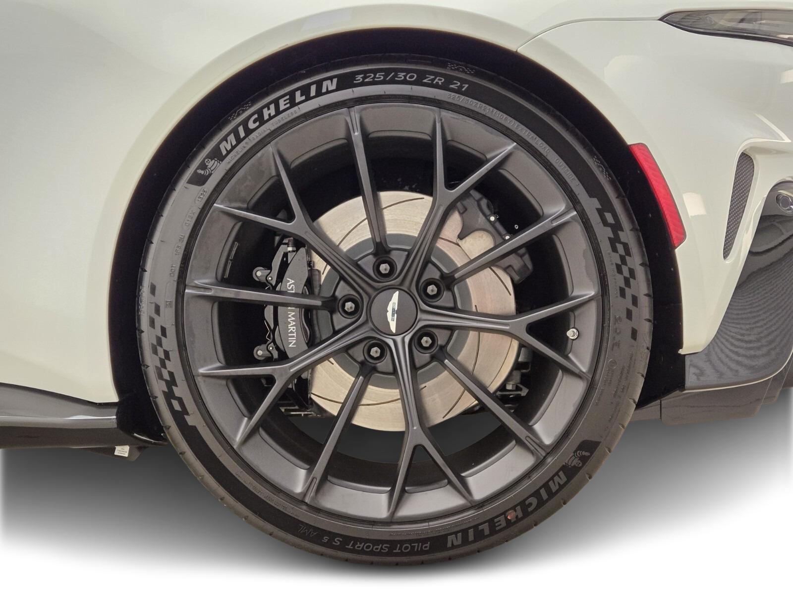 2026 Aston Martin Vantage Base - Photo 17