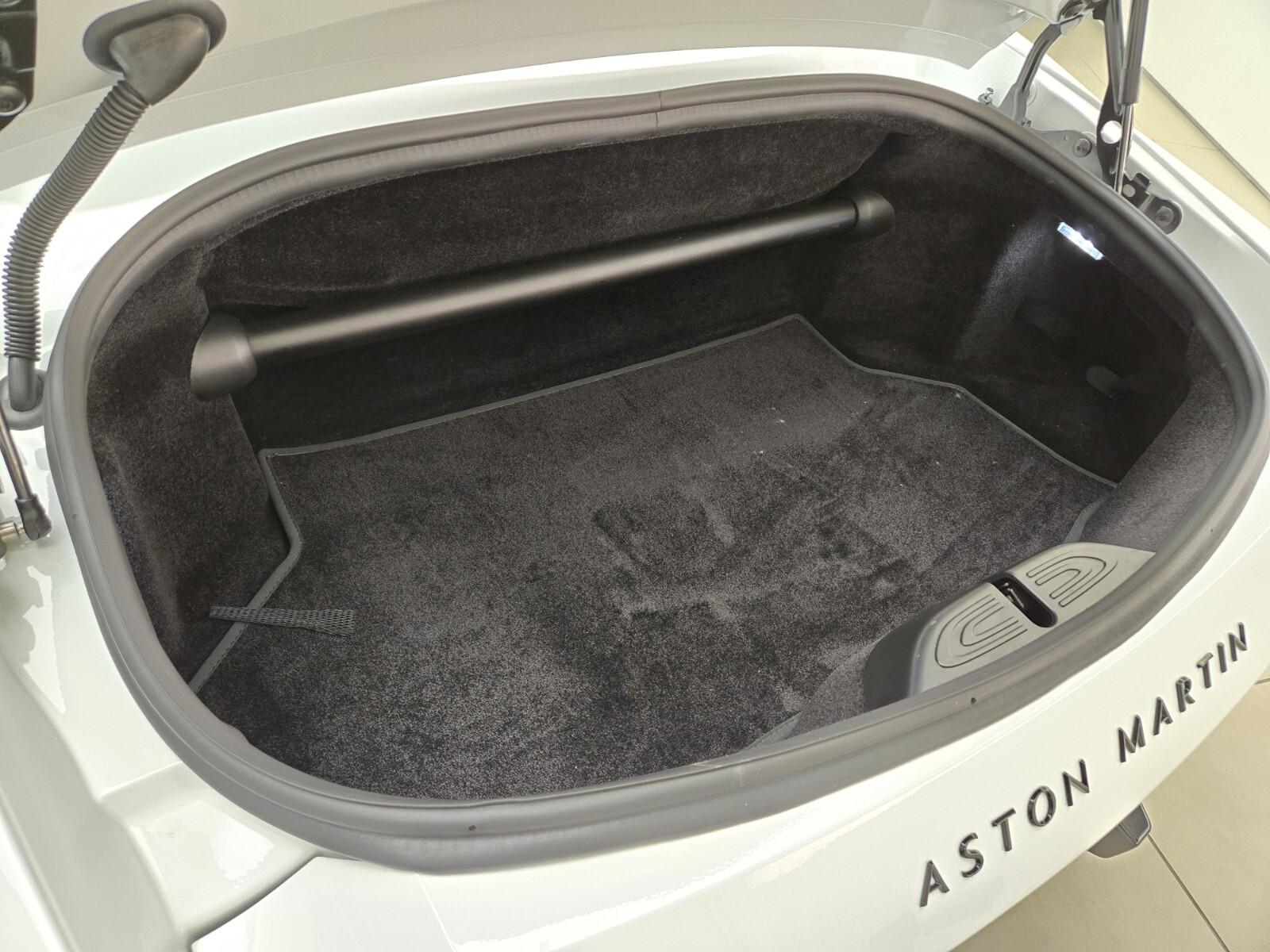 2026 Aston Martin Vantage Base - Photo 21
