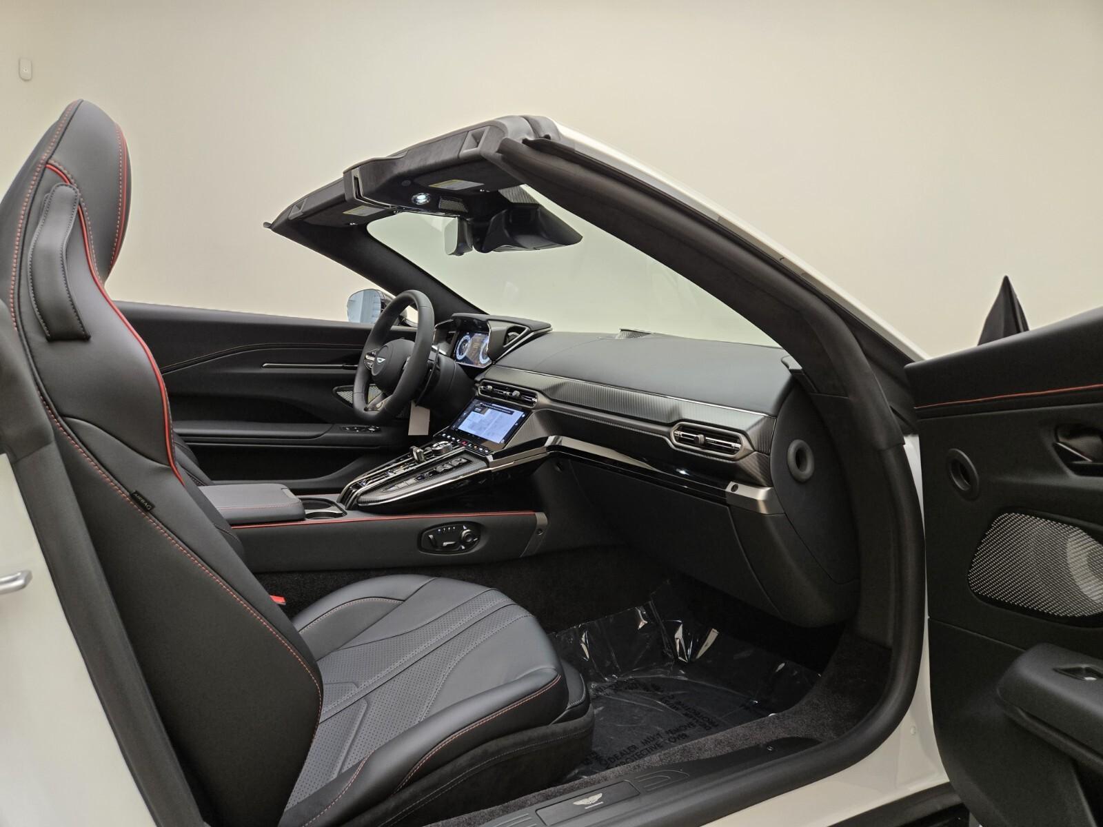 2026 Aston Martin Vantage Base - Photo 23