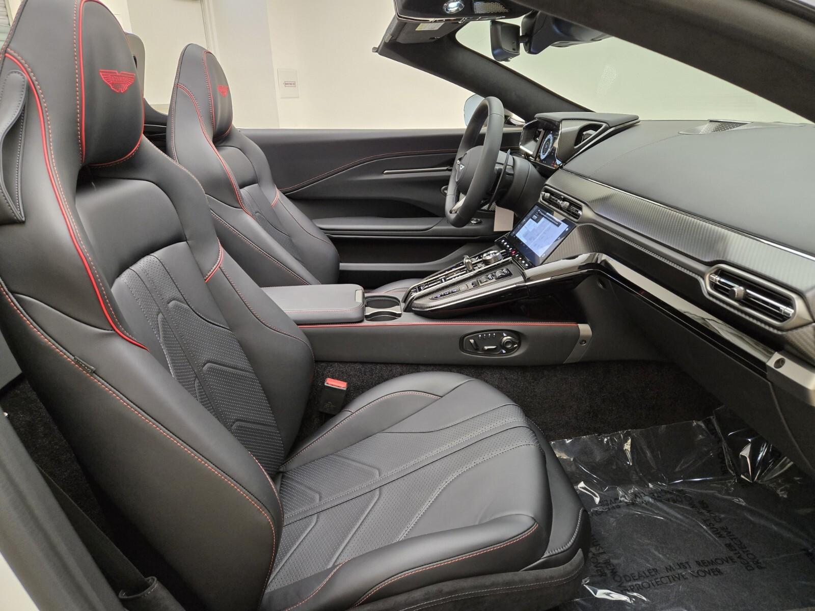 2026 Aston Martin Vantage Base - Photo 24