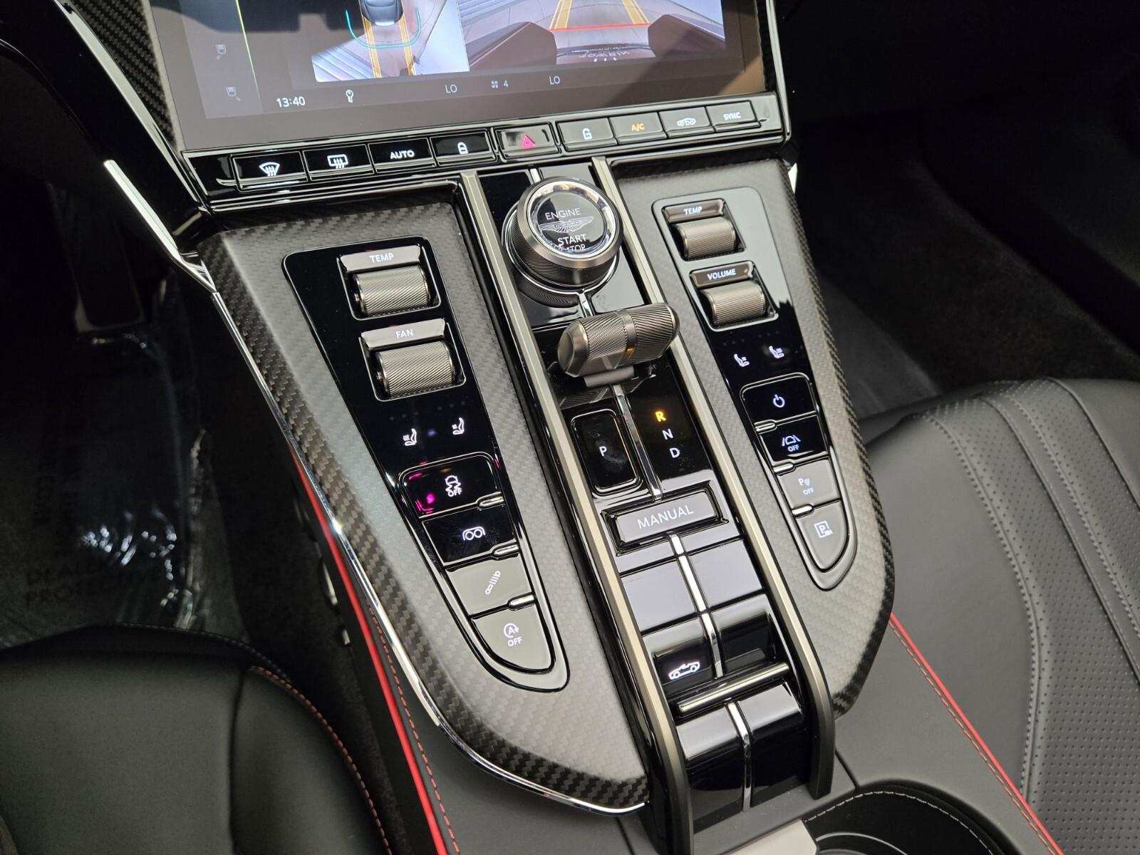 2026 Aston Martin Vantage Base - Photo 38