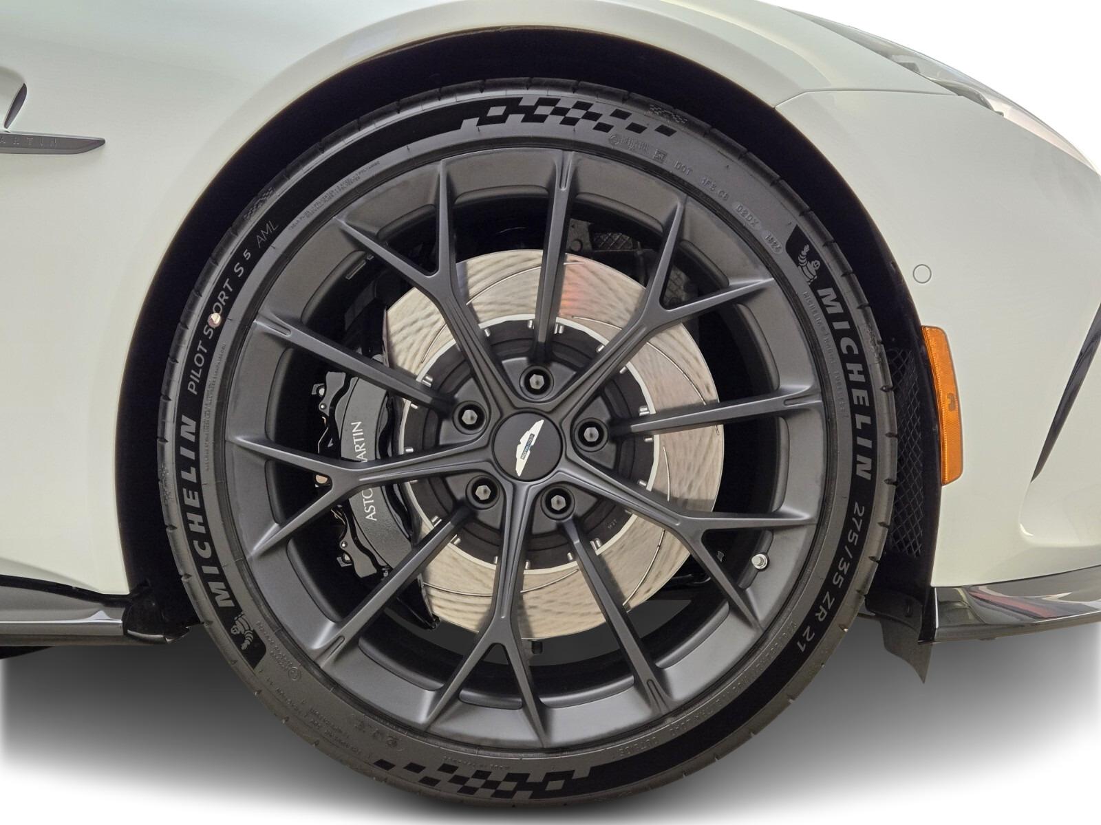 2026 Aston Martin Vantage Base - Photo 9