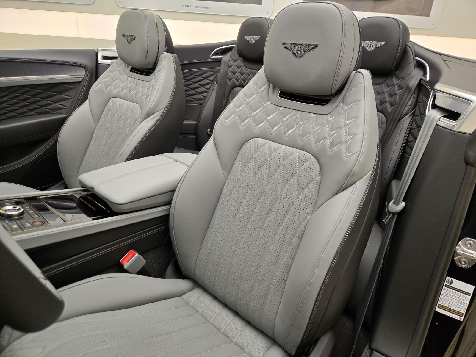 2026 Bentley Continental GTC Azure - Photo 26