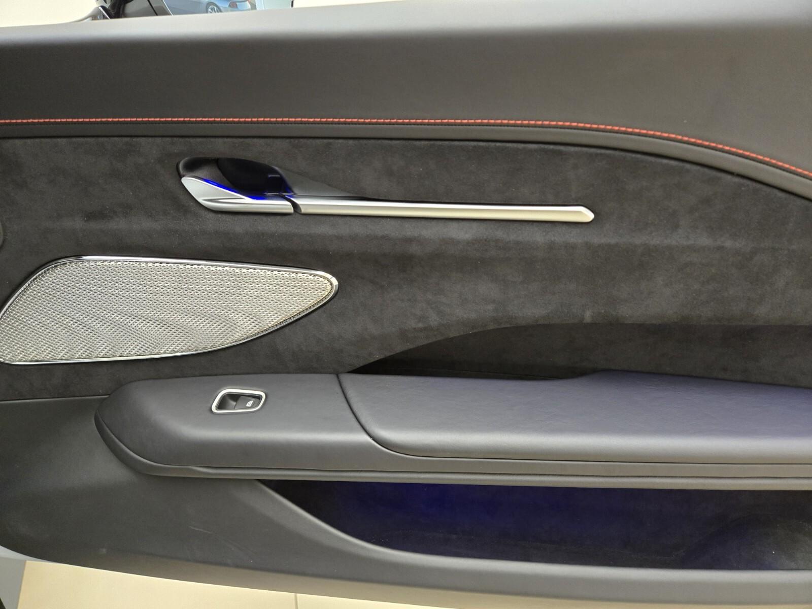 2026 Aston Martin Vantage Base - Photo 21