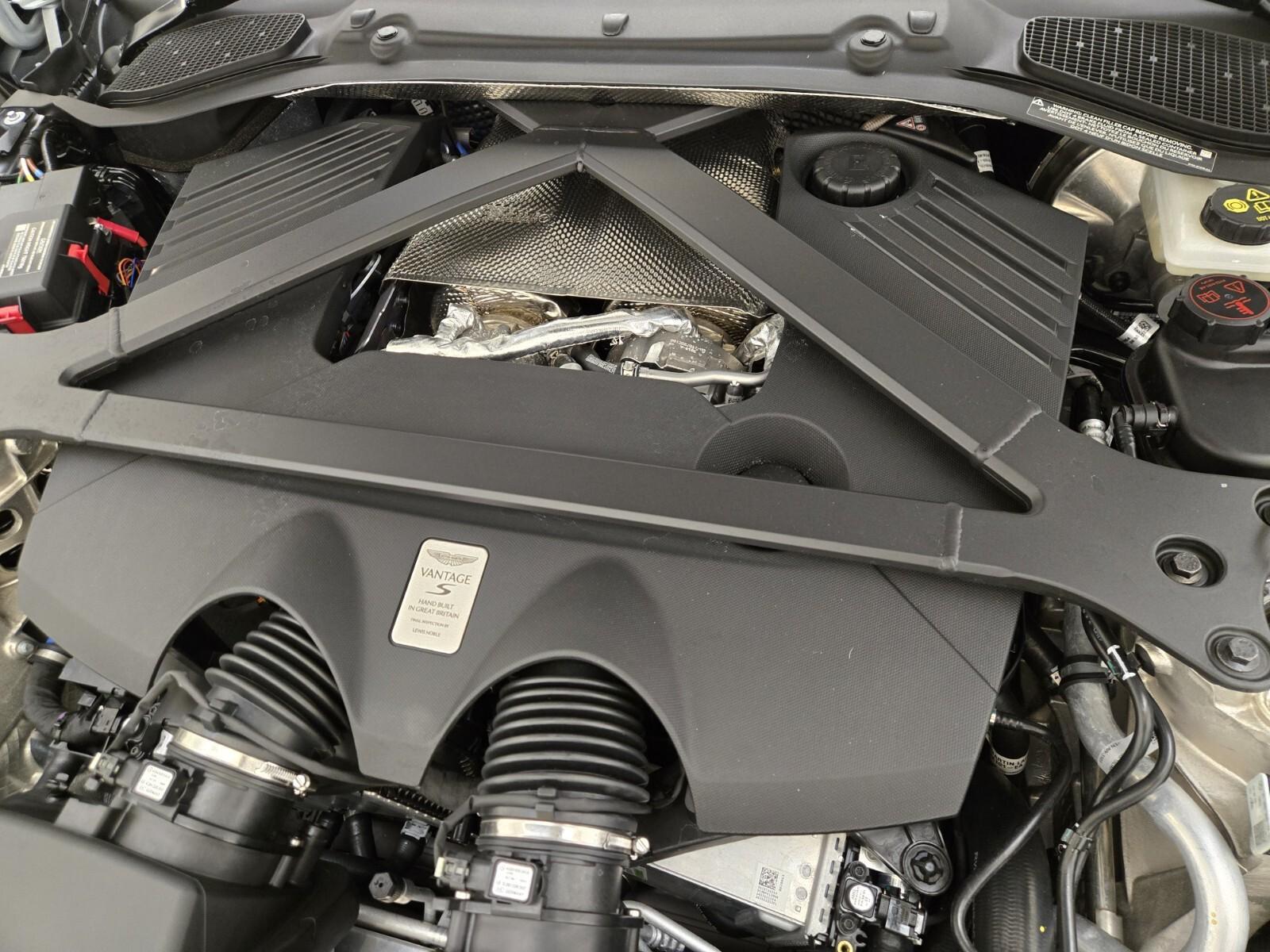 2026 Aston Martin Vantage Base - Photo 22