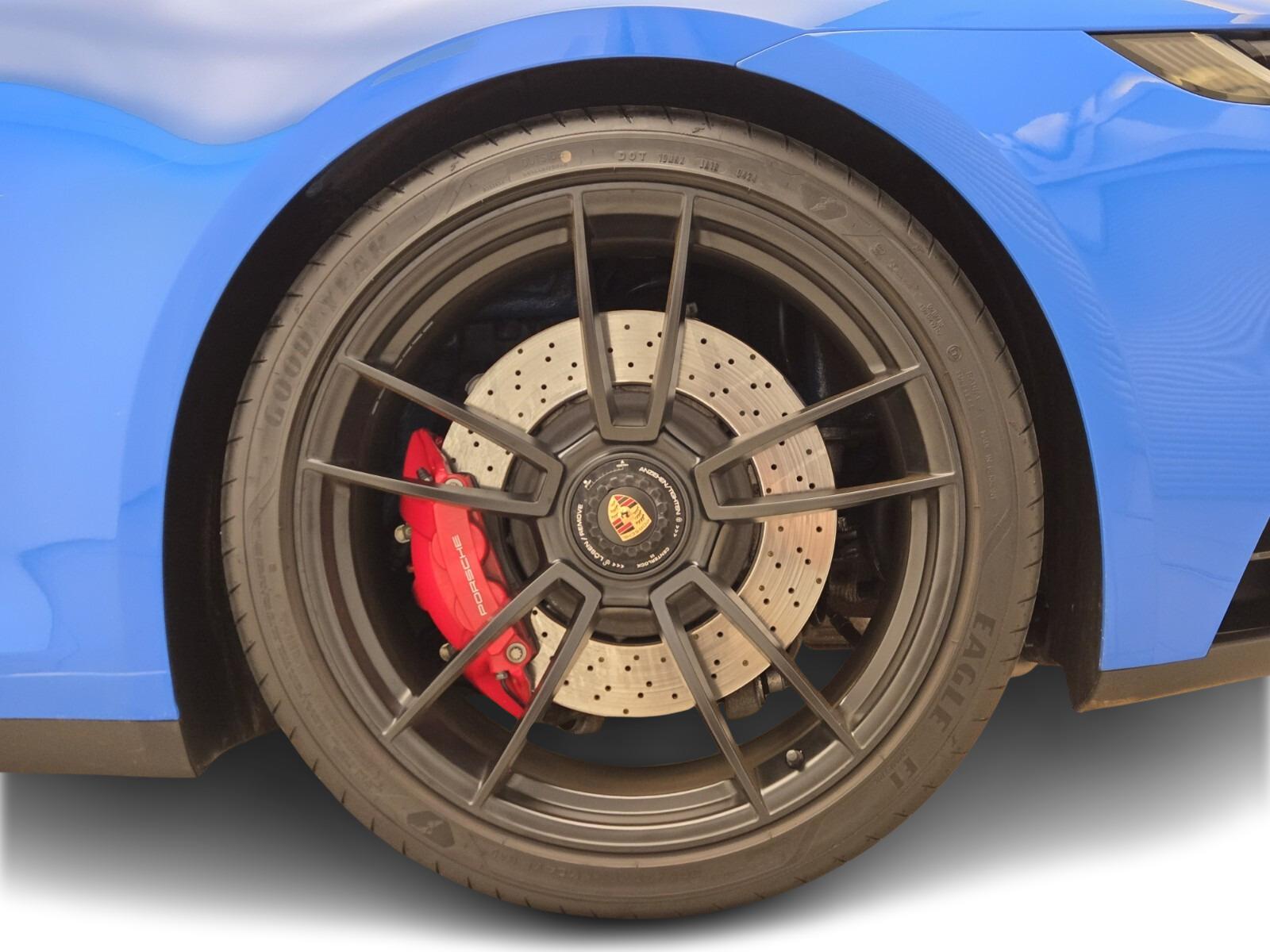 2022 Porsche 911 GTS - Photo 15