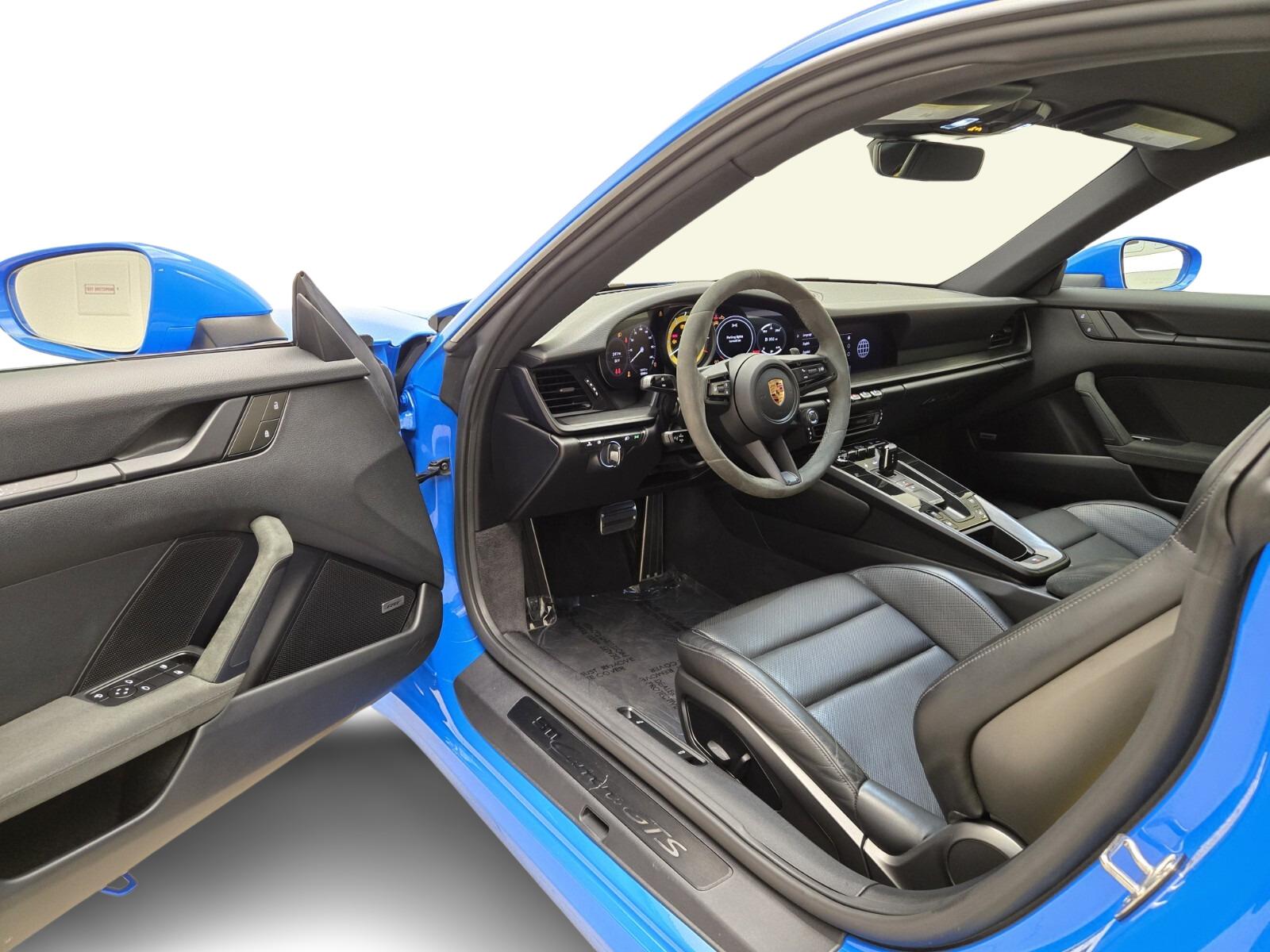 2022 Porsche 911 GTS - Photo 16