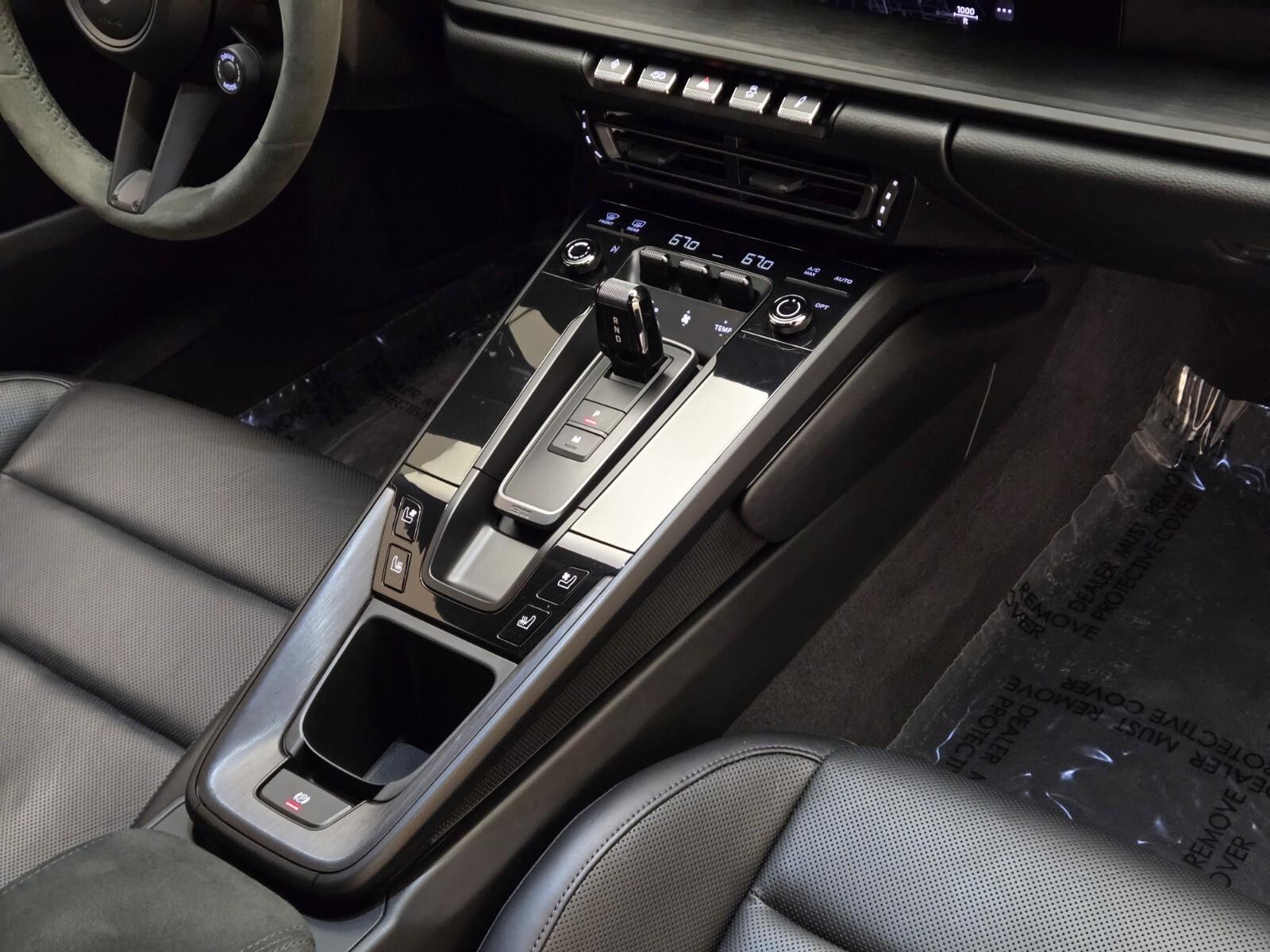 2022 Porsche 911 GTS - Photo 25