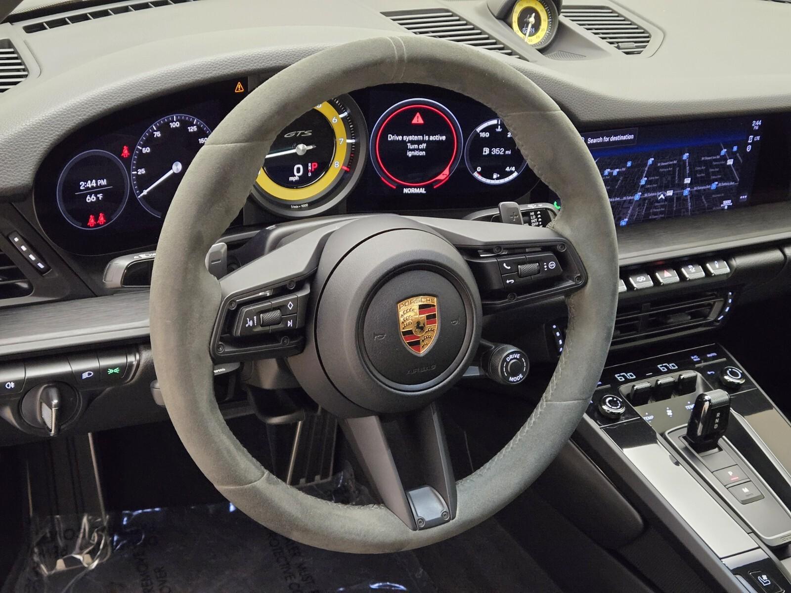 2022 Porsche 911 GTS - Photo 33