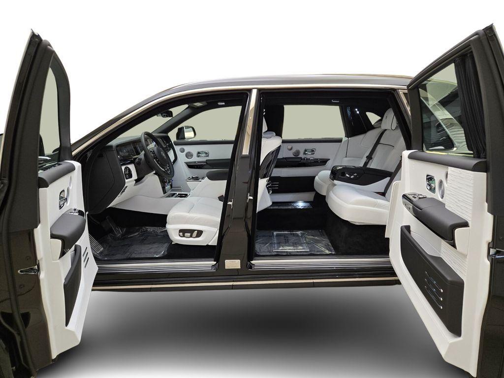 2026 Rolls-Royce Phantom Base - Photo 16