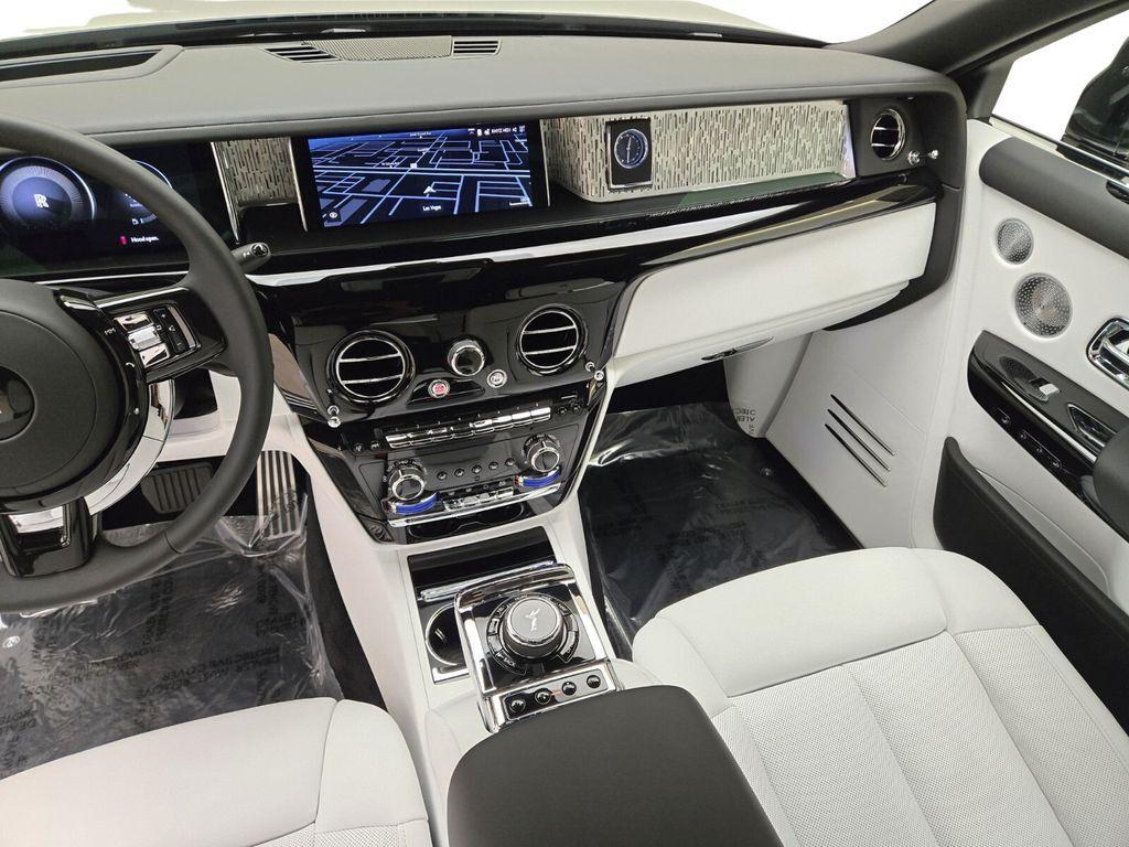 2026 Rolls-Royce Phantom Base - Photo 20