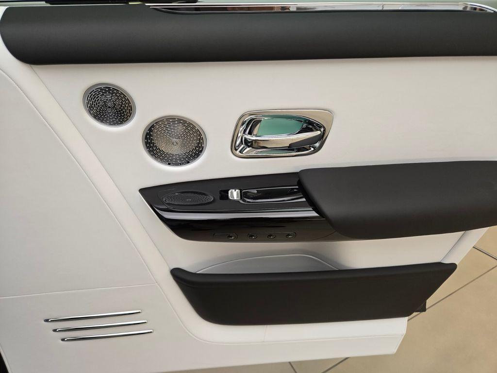 2026 Rolls-Royce Phantom Base - Photo 27