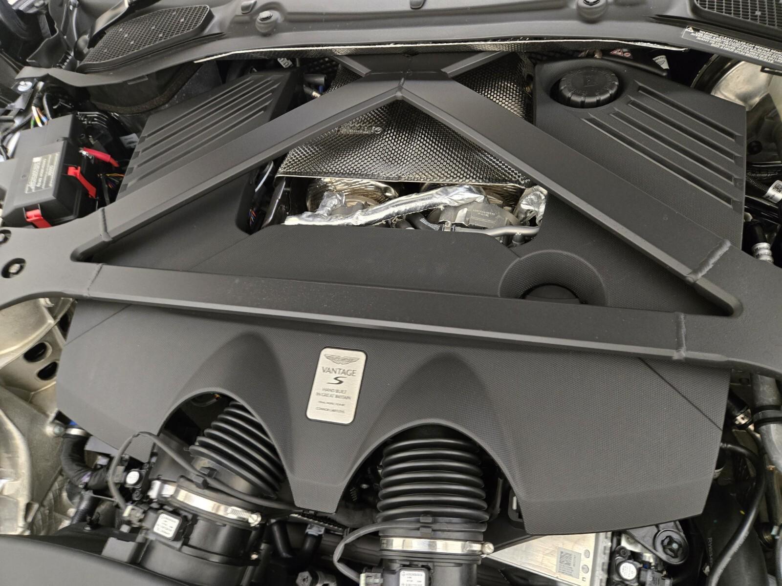 2026 Aston Martin Vantage Base - Photo 22