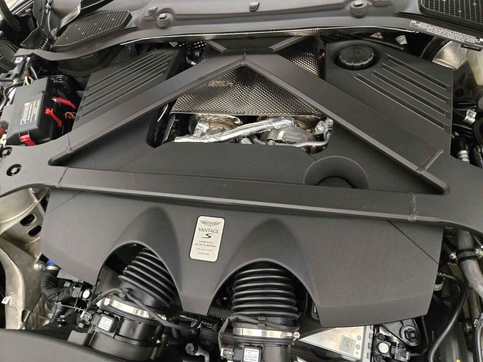 2026 Aston Martin Vantage Base - Photo 21