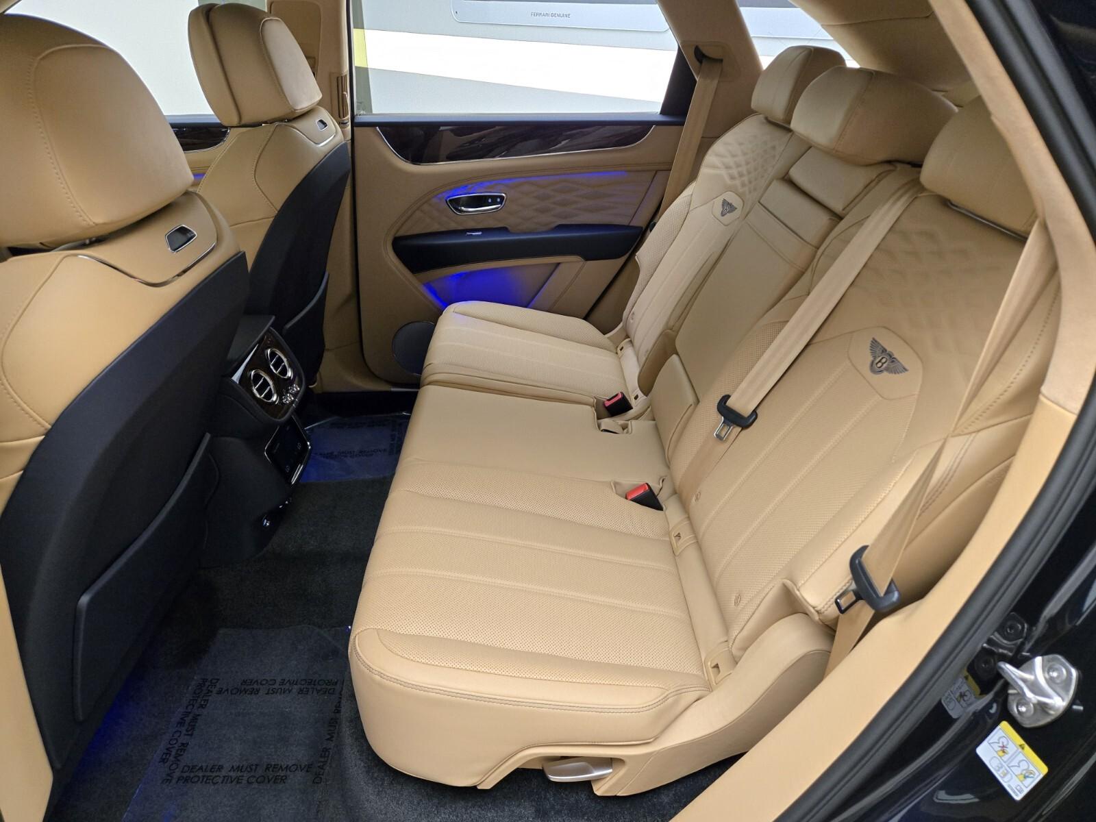 2026 Bentley Bentayga - Photo 19