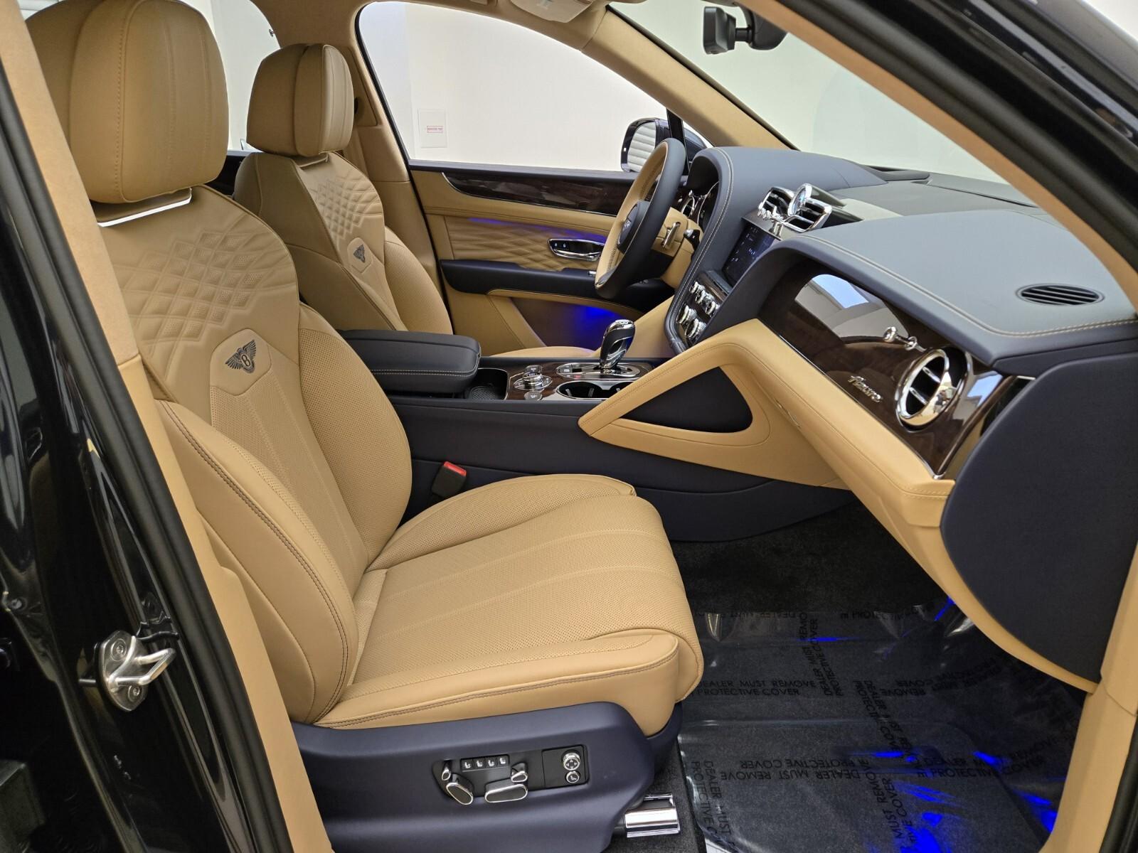 2026 Bentley Bentayga - Photo 2