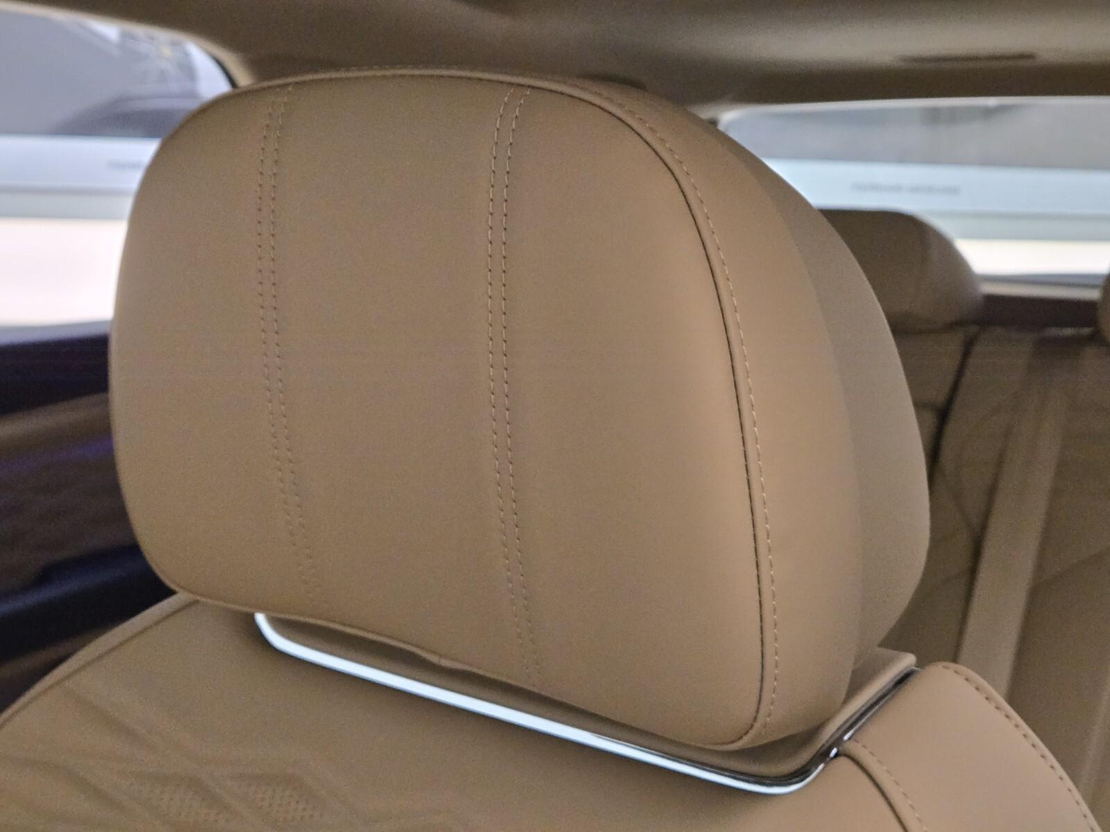 2026 Bentley Bentayga - Photo 32