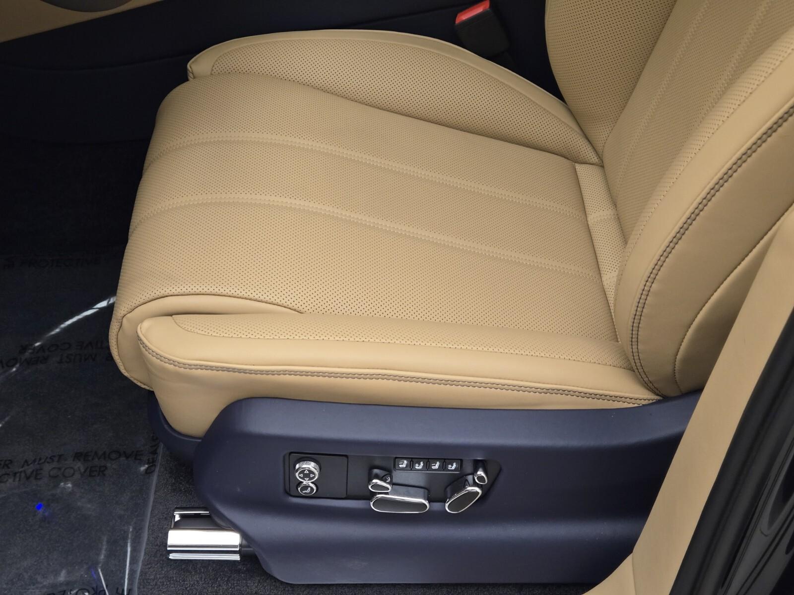 2026 Bentley Bentayga - Photo 33