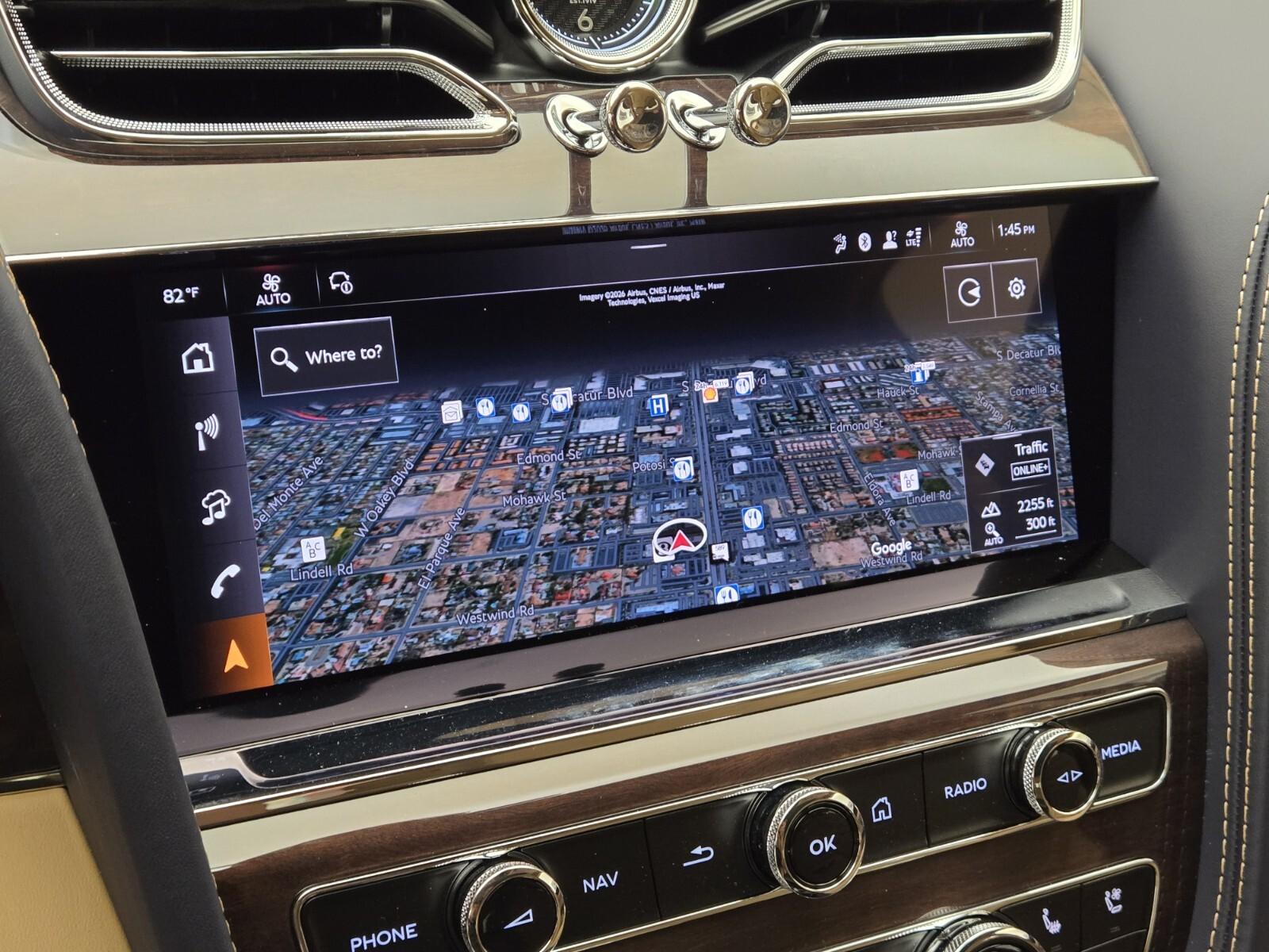 2026 Bentley Bentayga - Photo 36