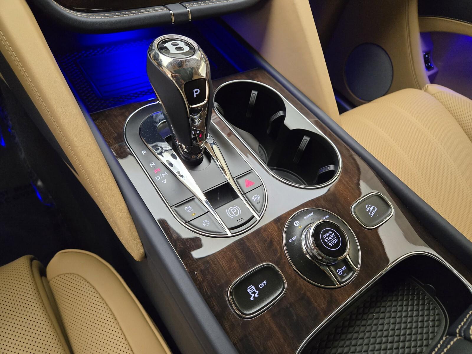 2026 Bentley Bentayga - Photo 39