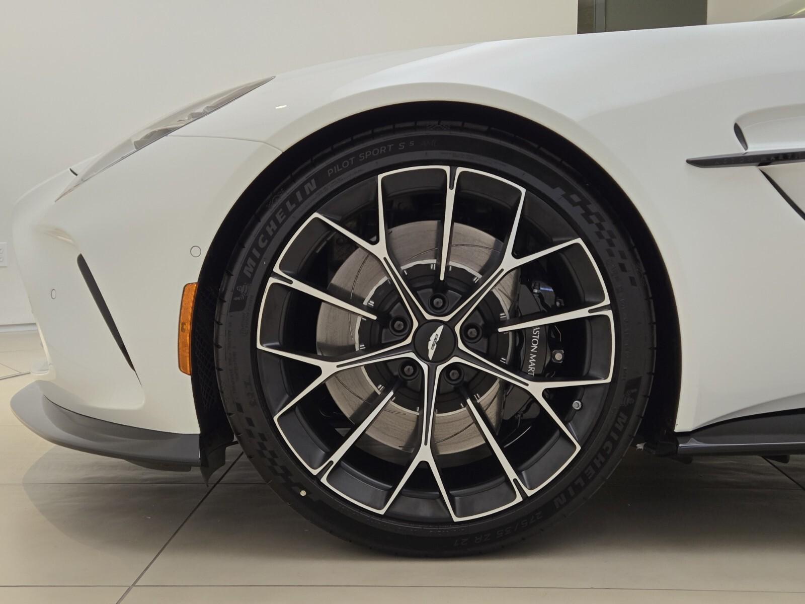 2026 Aston Martin Vantage Base - Photo 11