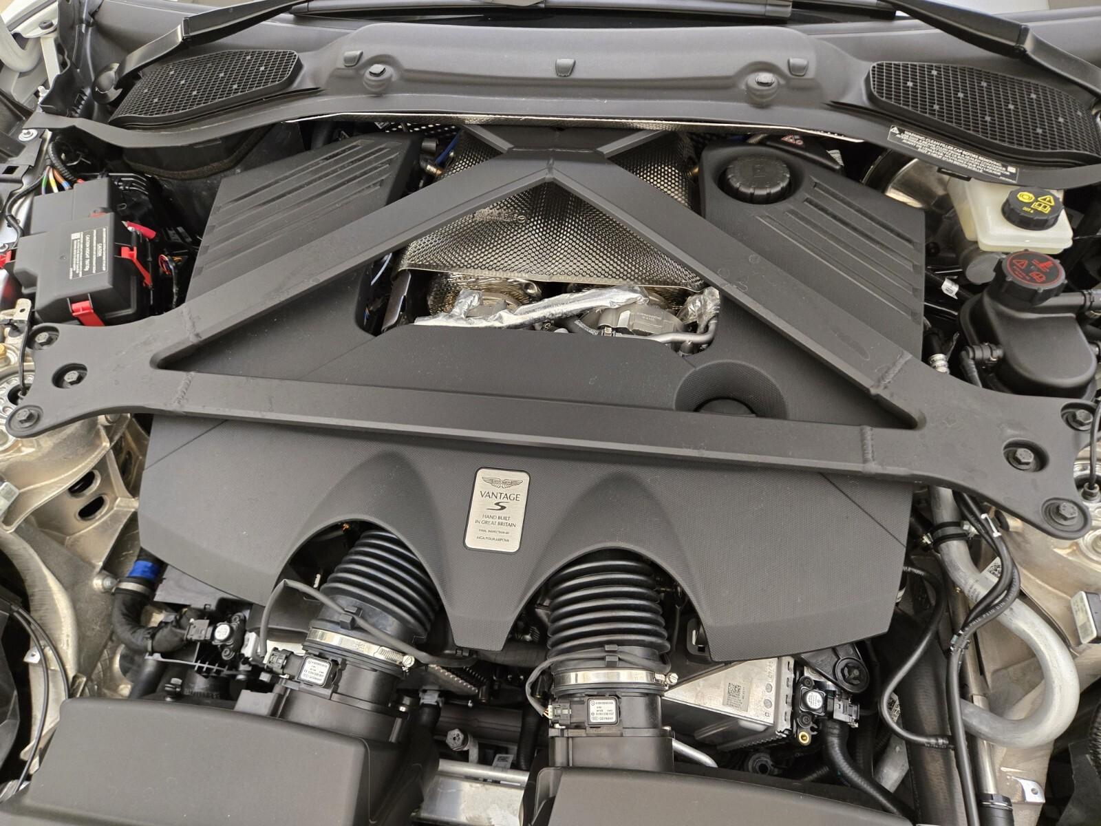 2026 Aston Martin Vantage Base - Photo 21