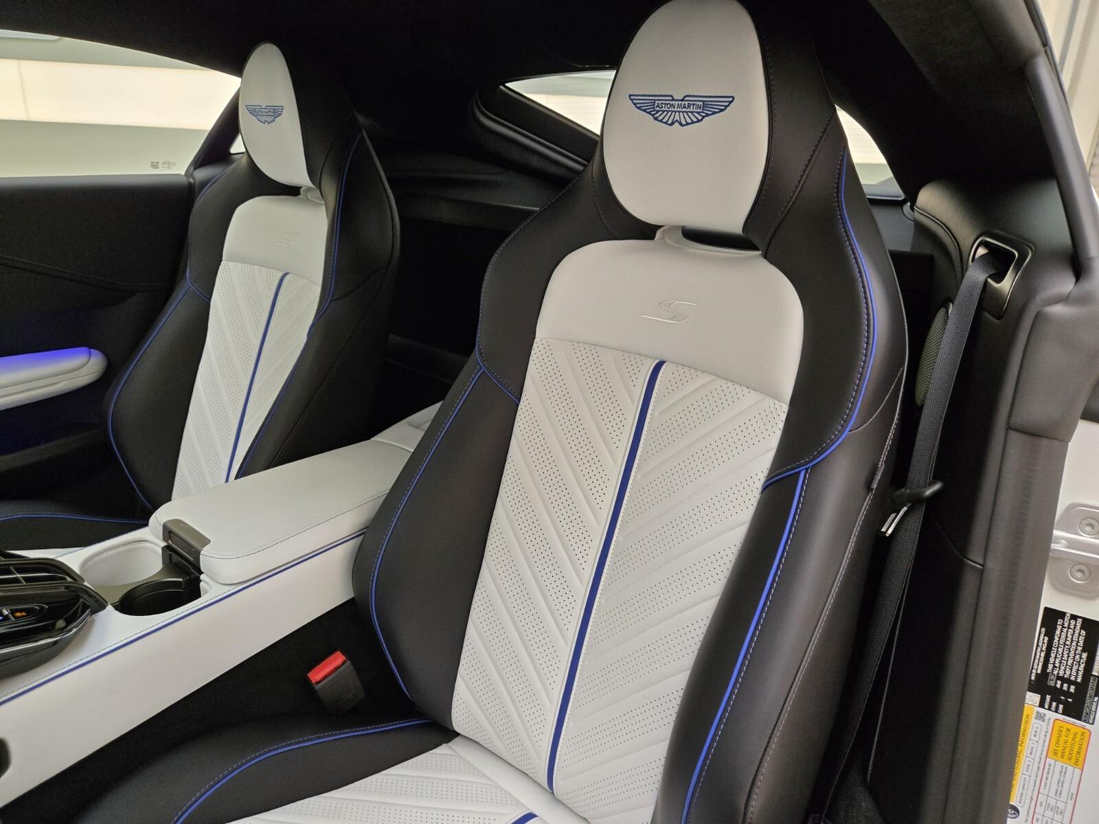 2026 Aston Martin Vantage Base - Photo 24