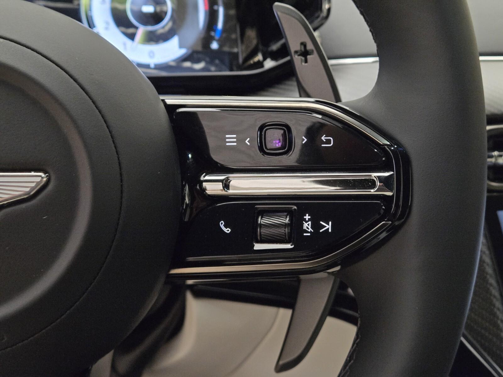 2026 Aston Martin Vantage Base - Photo 36