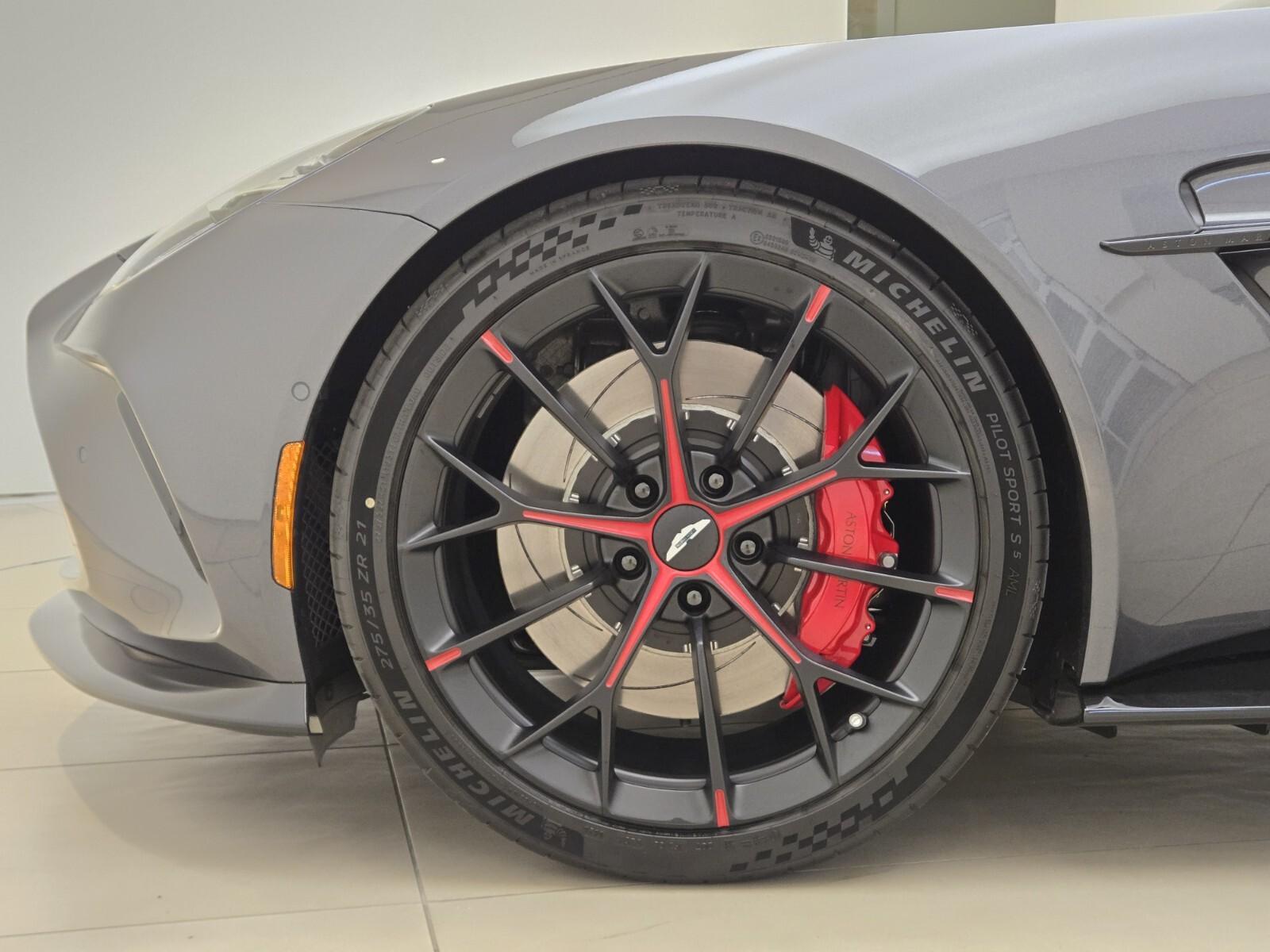 2026 Aston Martin Vantage Base - Photo 11
