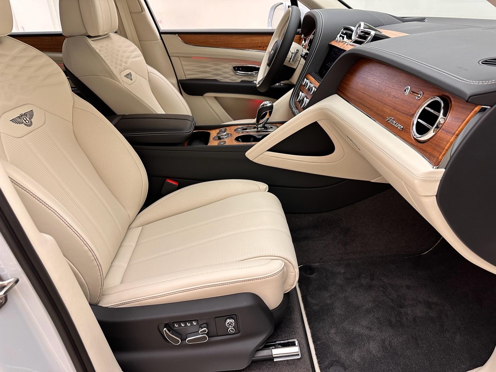 Bentley Bentayga 2024 Interior