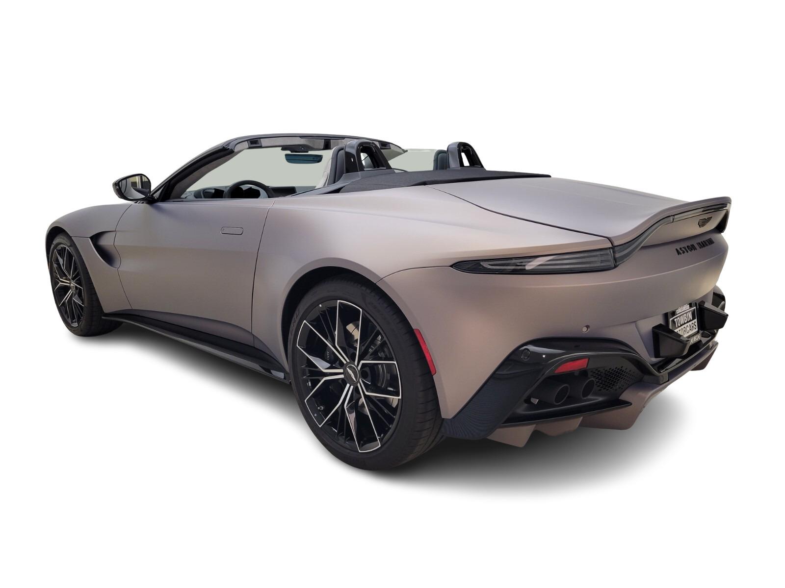 <新商品>BOWMORE10年ダ－ク1L & ASTON MARTIN (2本) 2021 Aston Martin DBX Bowmore Edition